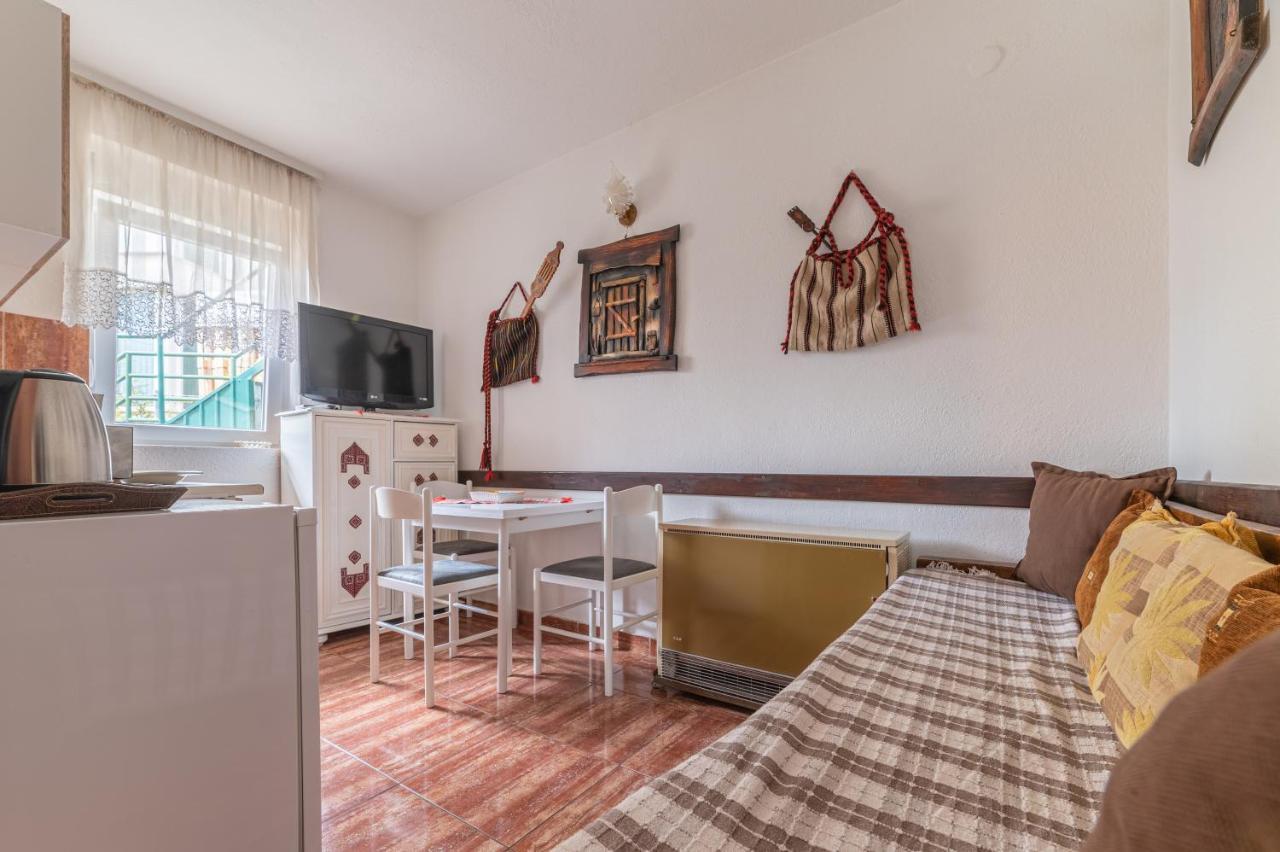 Frile Apartments Nikšić Екстериор снимка